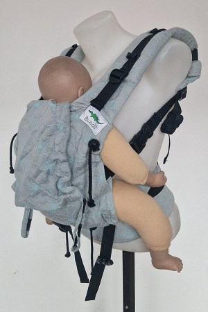 Buzzidil_babysize_nosimte_turnov2